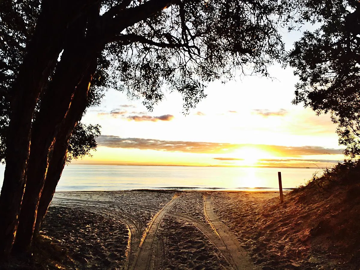 Castaways Moreton Island Bulwer Австралия